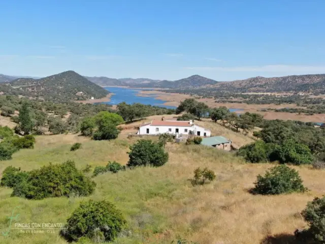 Rustic property in Cazalla de La Sierra
