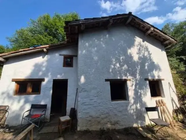 Rustic property in Los Barredos (Laviana)