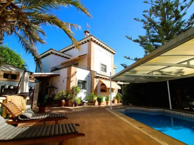 Chalet en calle Aguas Nuevas