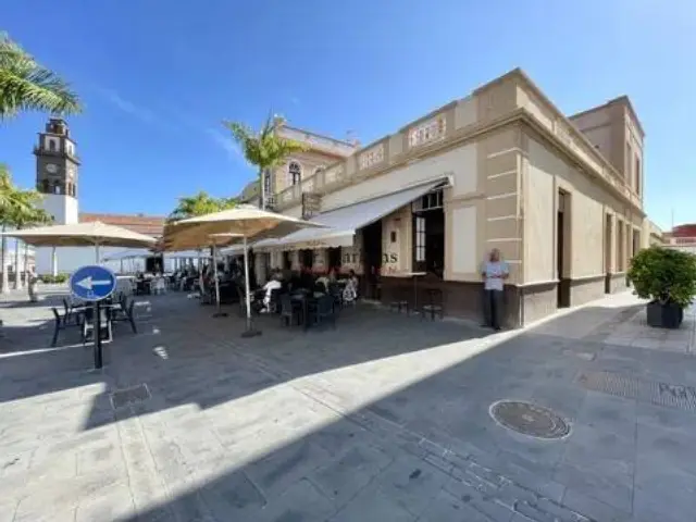 Chalet en Plaza de los Remedios