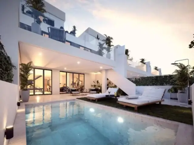 Chalet in Los Alcázares