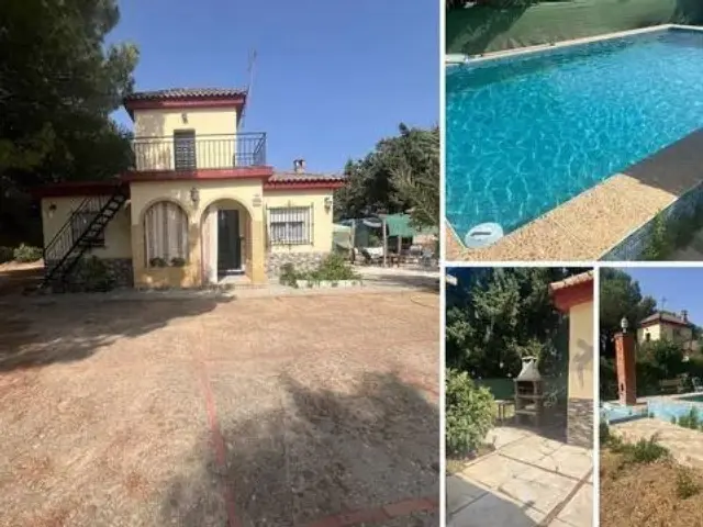 Chalet in Carmona