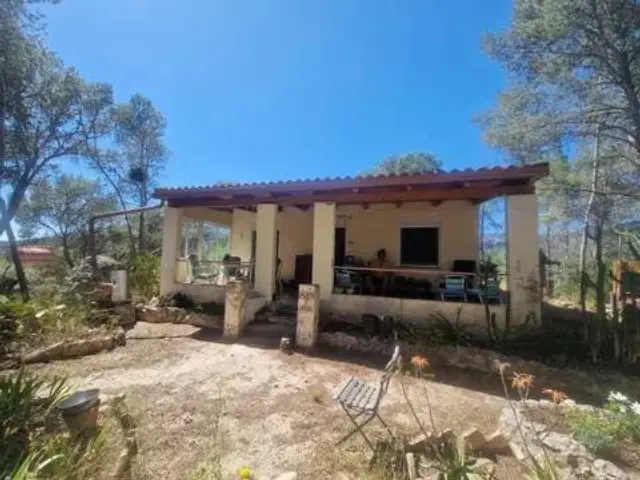 Rustic house on Calle N230C No Number