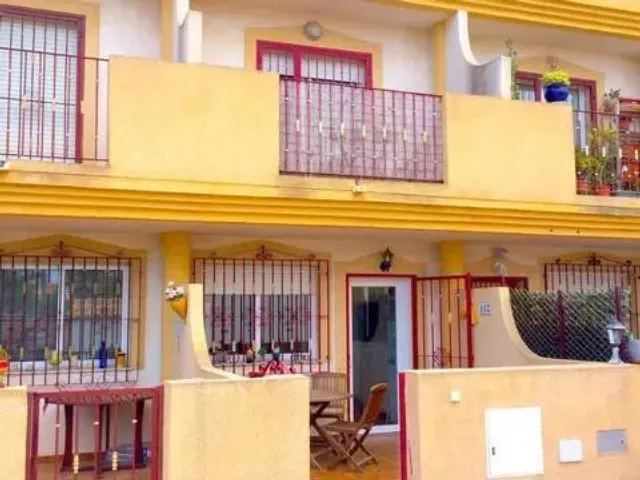 Chalet in Orihuela Costa