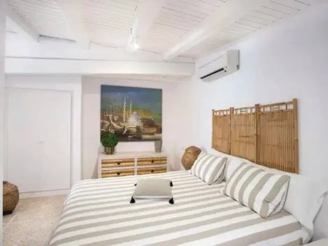 Chalet on Carrer del Segre photo 26