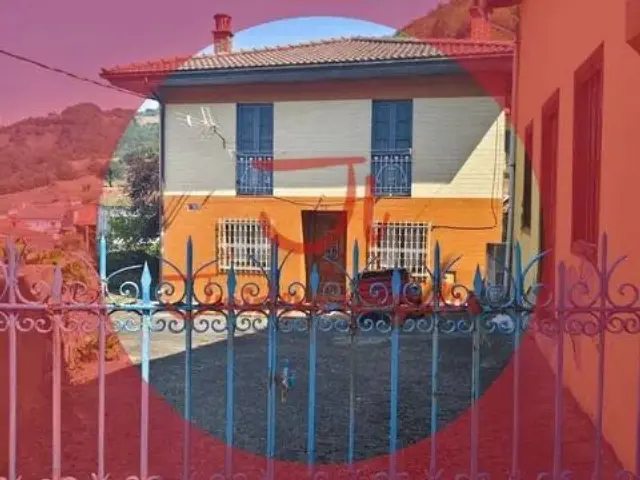 Casa en calle Barzana, 46