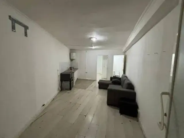 Apartment on Carrer de Camprodon