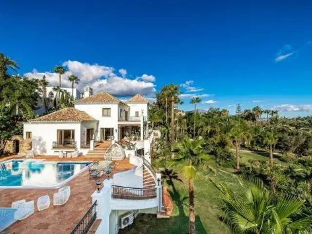 Chalet in El Paraíso-Atalaya-Benamara photo 18