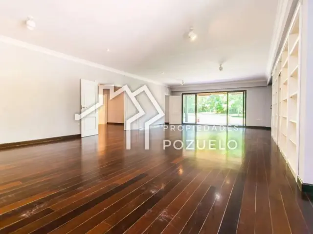 Chalet in Pozuelo de Alarcón photo 4