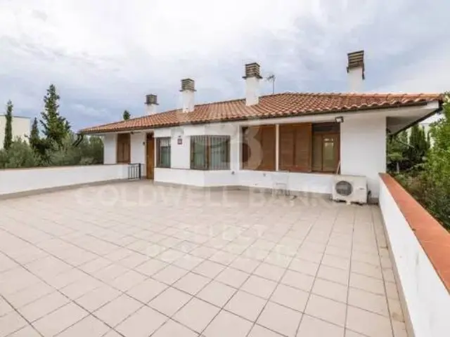 Chalet in Terrassa photo 4