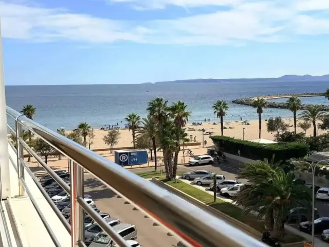 Apartment on Avenida Gola de L'Estany, 10
