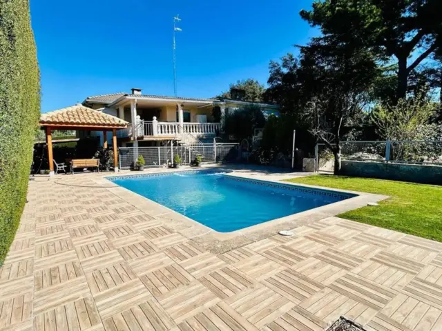Chalet in Valdemorillo