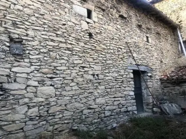 Casa rústica en Villalba de Losa