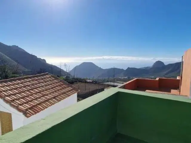 Chalet on Calle San Isidro, Las Manchas