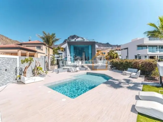 Villa in Adeje