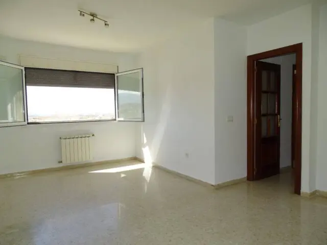 Piso en Los Periodistas-Parque Almunia-Albayda