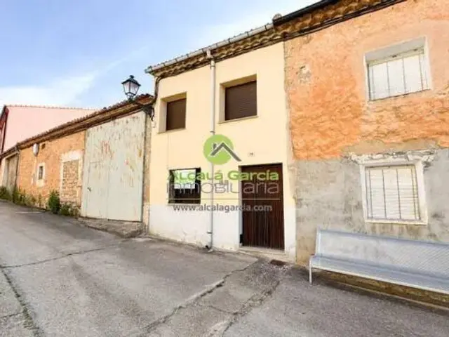 Casa adosada en Alcubilla del Marqués