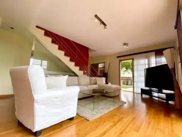 Chalet en Avenida Lechugal