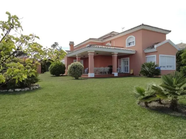 Chalet on Calle del Fuego