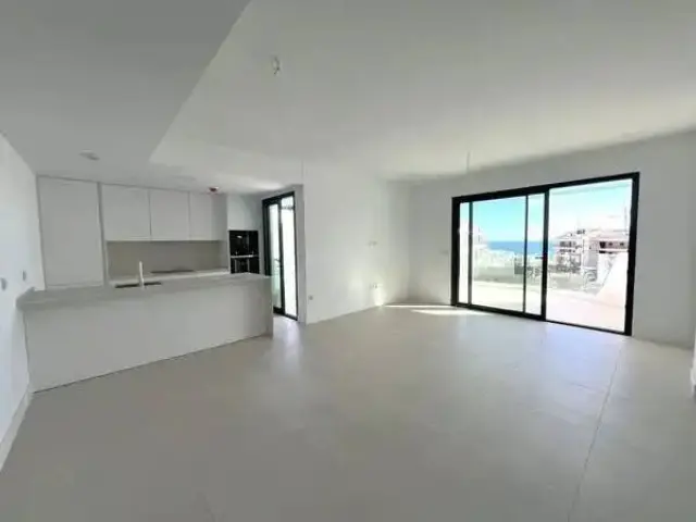 Flat in Calle Parque Central, 5