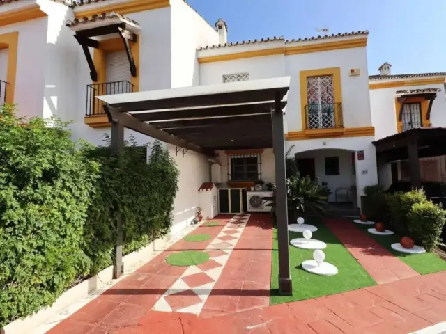 Chalet on Calle Nueva Atalaya