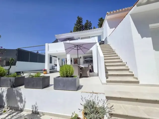 Chalet on Avenida de España