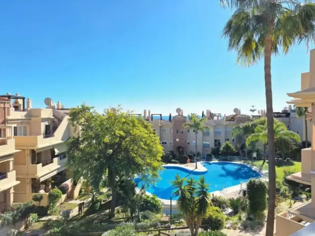 Apartment on Avenida de Benamara