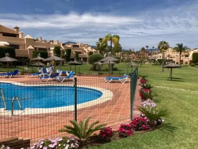 Apartment on Urbanizacion Cartuja del Golf, 12