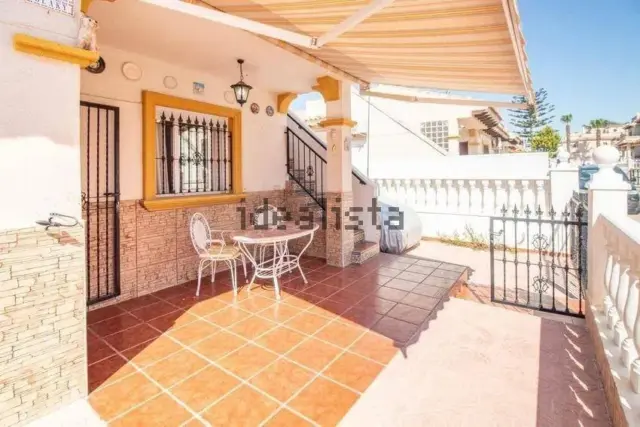Casa en Cabo Roig-La Zenia-La Regia