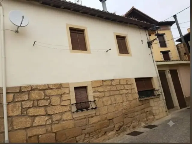 Rustic house in Baños de Ebro - Mañueta