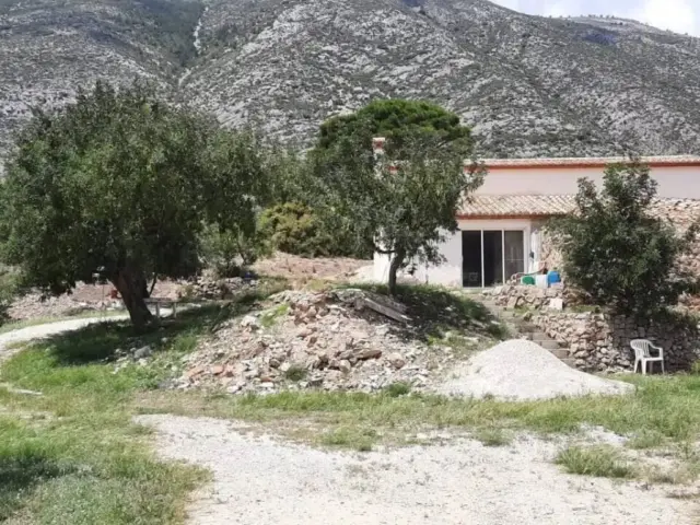 Rustic property in Benissa