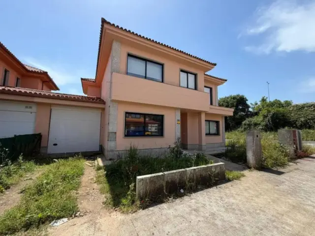 Chalet in Parroquias