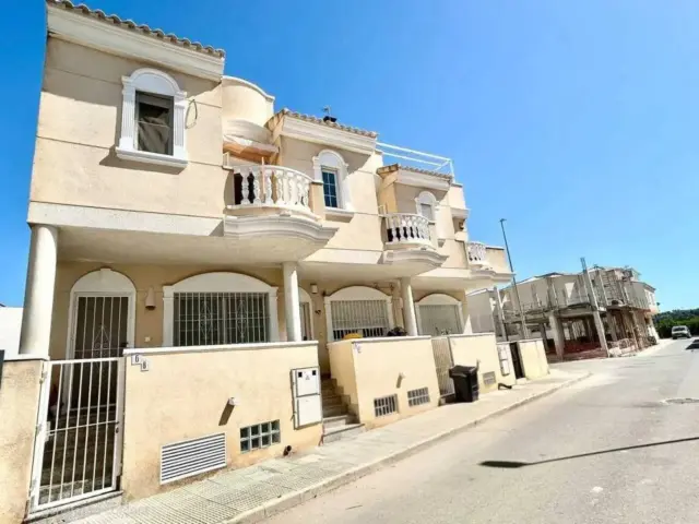 Chalet in Almoradí