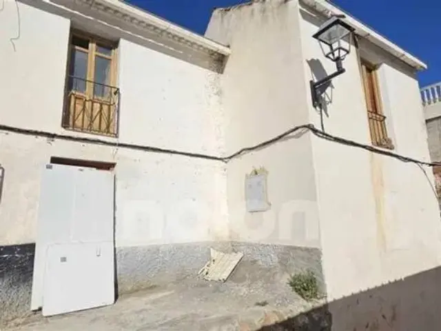 Terraced house in Pinos Puente