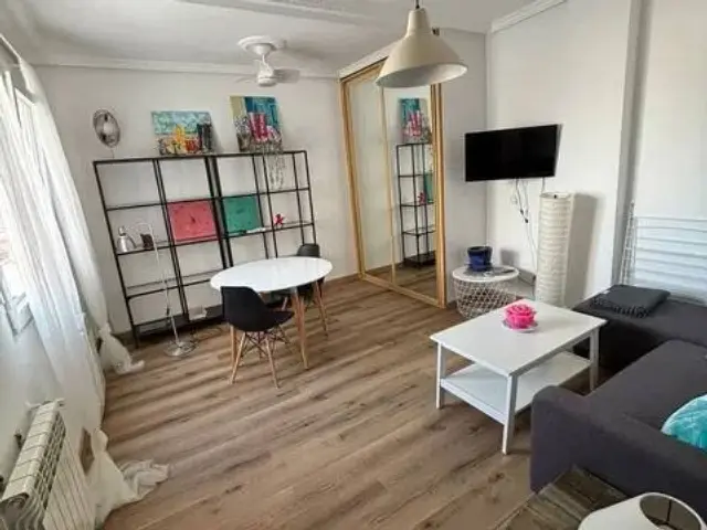 Ático en alquiler en Cuatro Caminos - Imagen 17