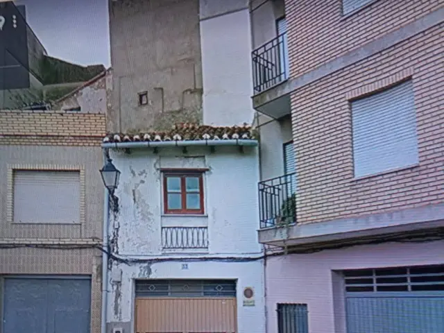 Rustic house in Chiva