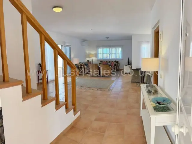 Chalet on Calle Descanso photo 8