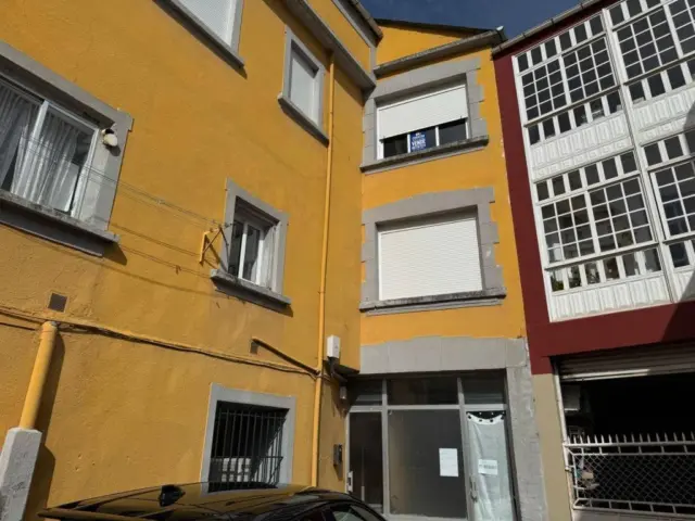 Apartment on Rosalía de Castro Street photo 9