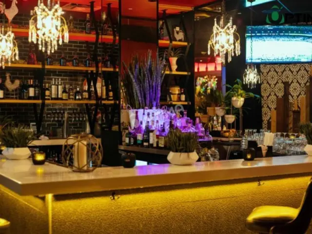 Local comercial en venta en Santiago de Compostela - Más