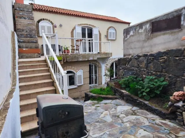 Rustic house in Adeje Norte