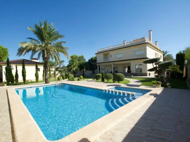 Villa in Cabo Roig-La Zenia-La Regia