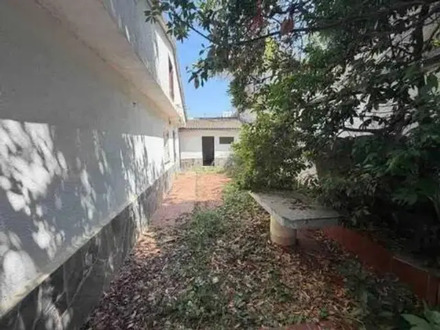 Chalet on Carrer del Ter