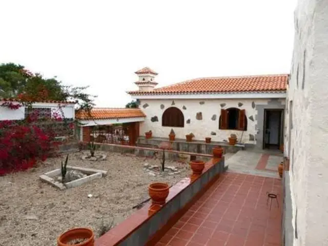 Chalet in Guargacho-Guaza-Cho photo 3