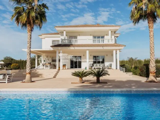 Property for Sale in Varadero-Santa Pola Est