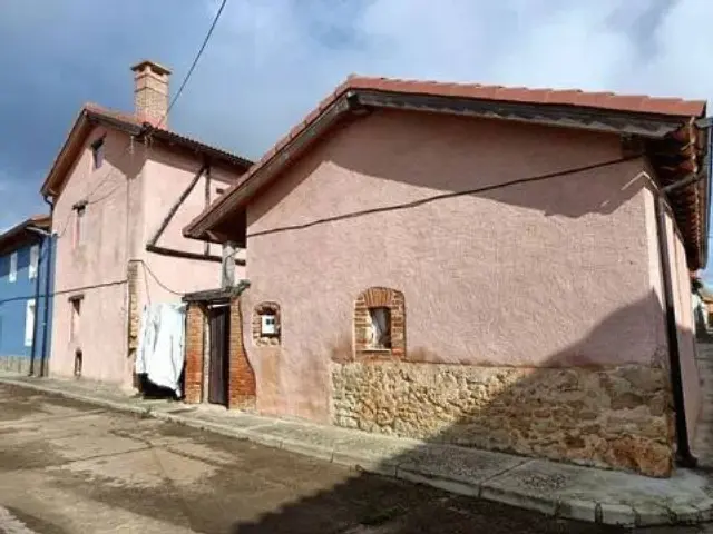 Terraced house in Naveros de Pisuerga