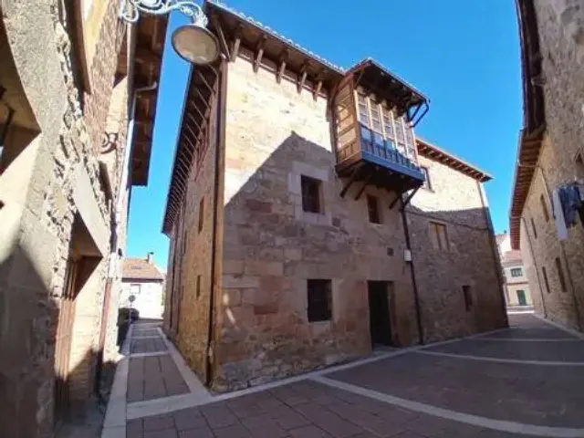 Terraced house in Aguilar de Campoo
