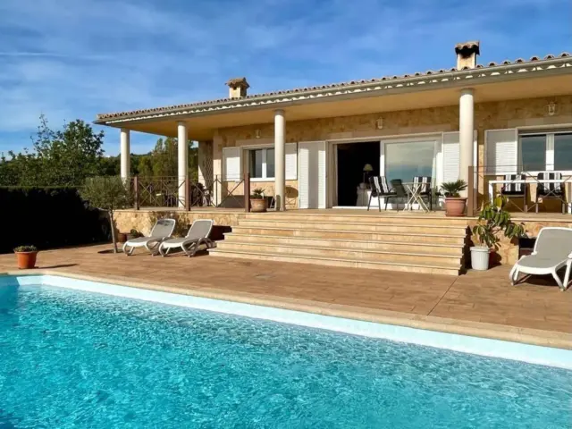 Chalet on Calle Aritjol, No. 1 photo 19