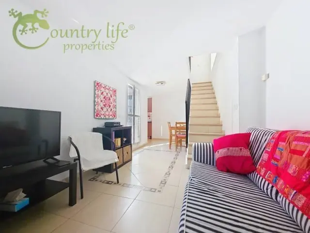 Semi-detached house in Viñuela