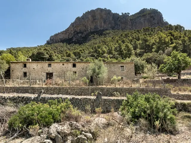 Rustic house in Alaró photo 3