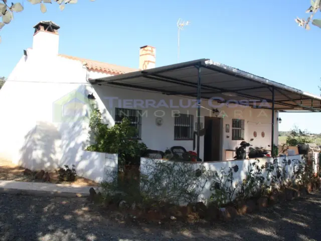 Rustic Finca in Villablanca